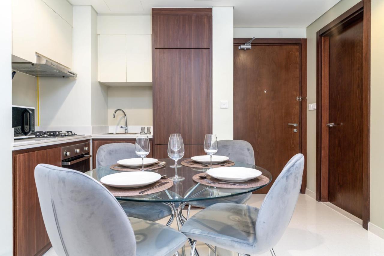 Sparking 2 Bedroom At Vera Residences Dubai Ngoại thất bức ảnh