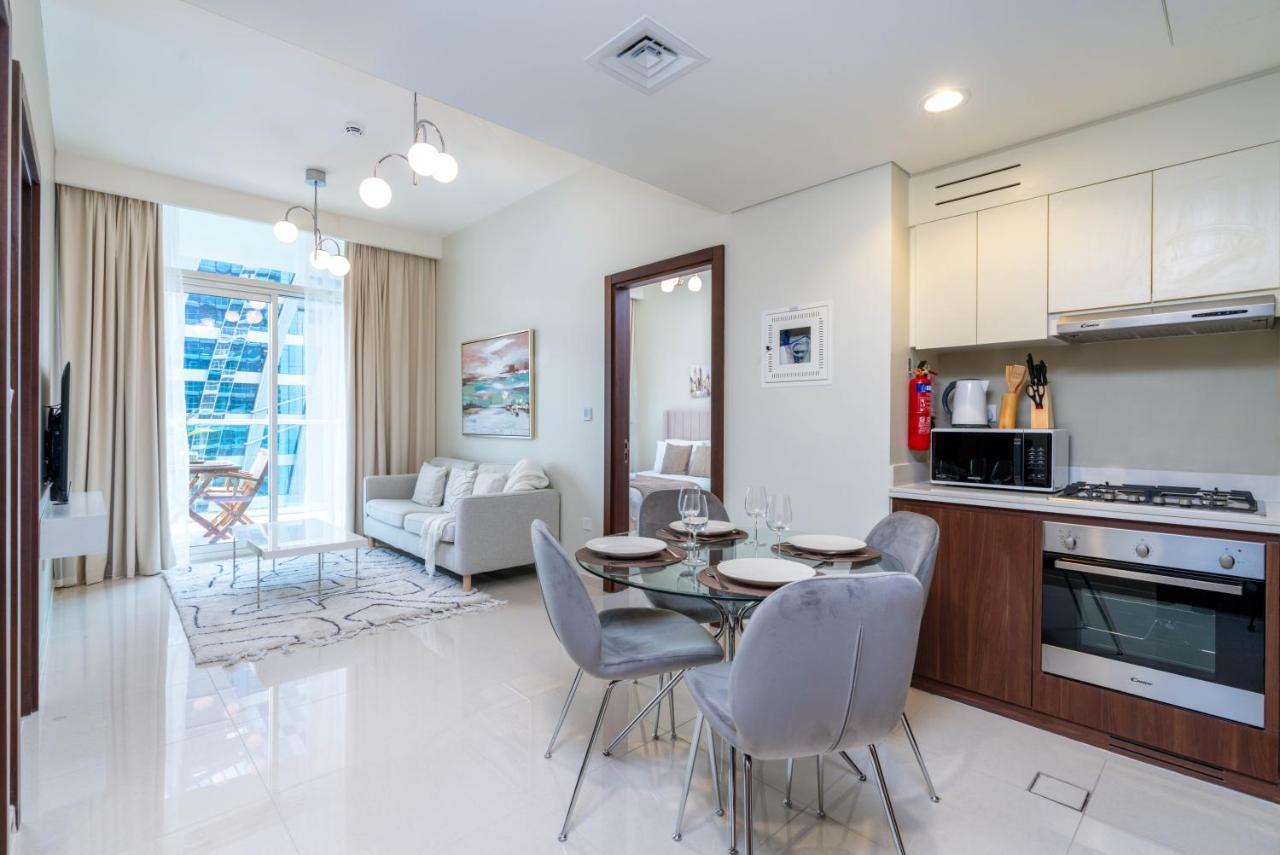 Sparking 2 Bedroom At Vera Residences Dubai Ngoại thất bức ảnh