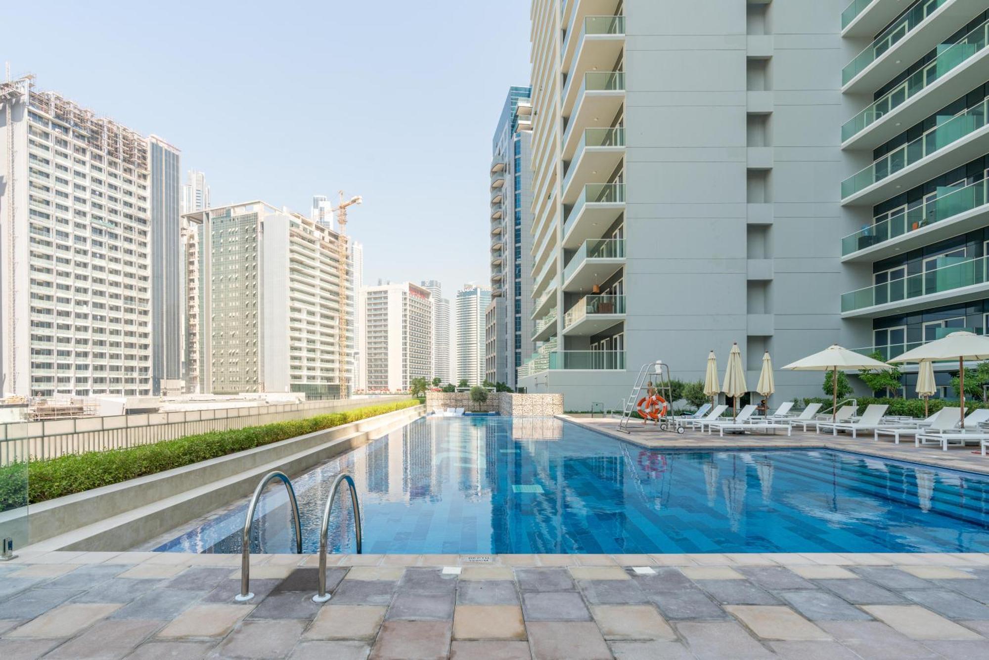 Sparking 2 Bedroom At Vera Residences Dubai Ngoại thất bức ảnh